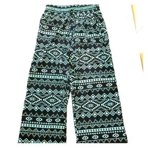 Lightweight Aztec Print Palazzo Pants. Juniors L.